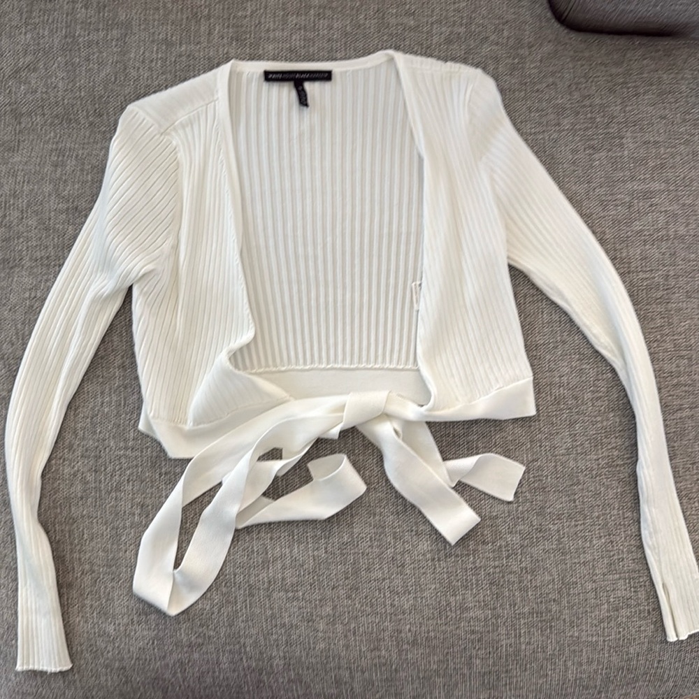 White House black market women’s top